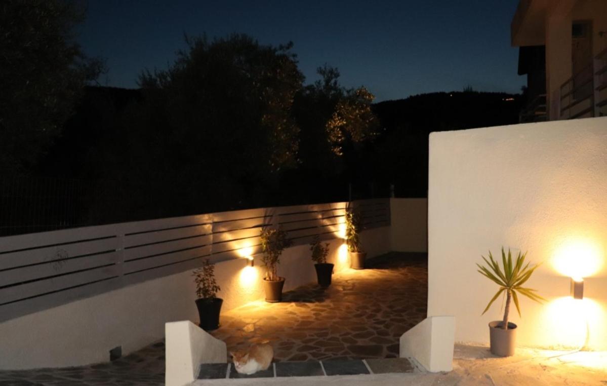 Fiosal Apartments 2 Skiathos Town Exterior photo